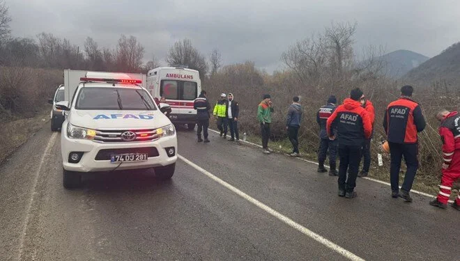 Bartın’da kaza! Otomobil şarampole uçtu: 2 yaralı