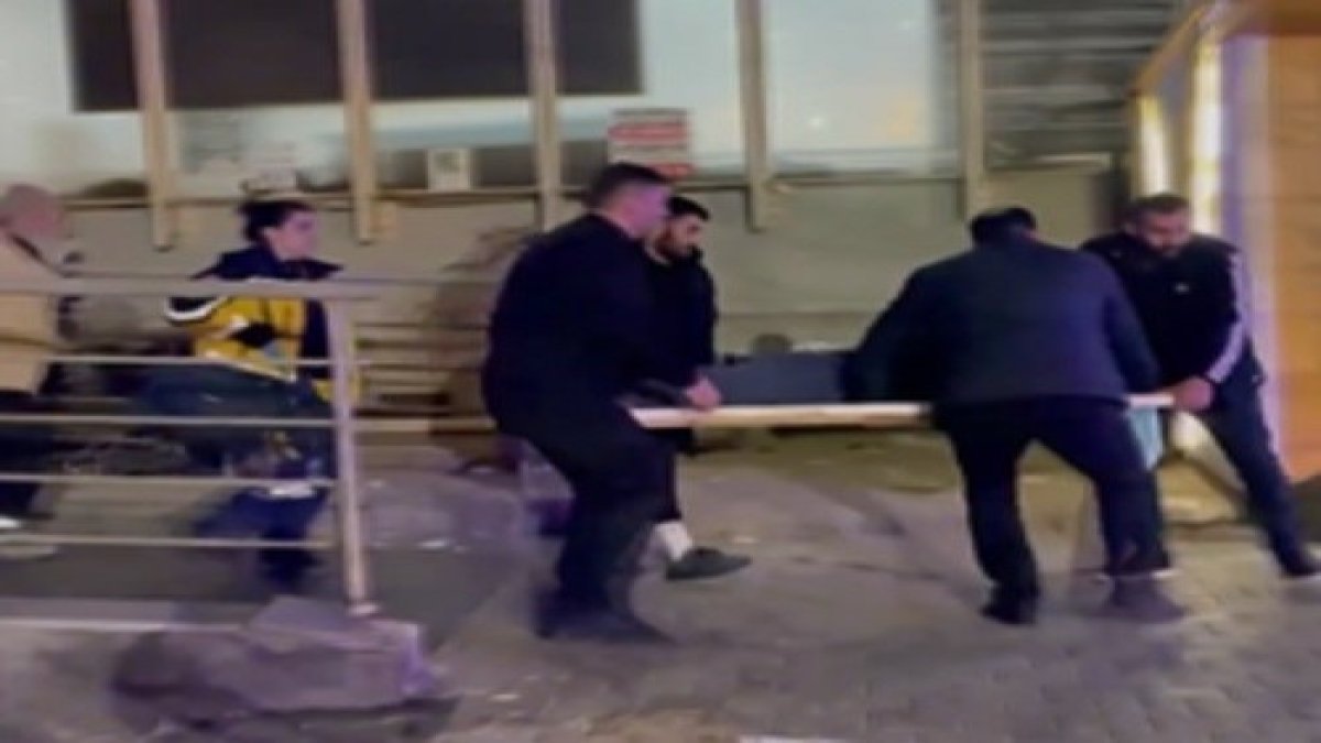 İzmir'de silahlı bıçaklı kavga! 6 kişi yaralandı