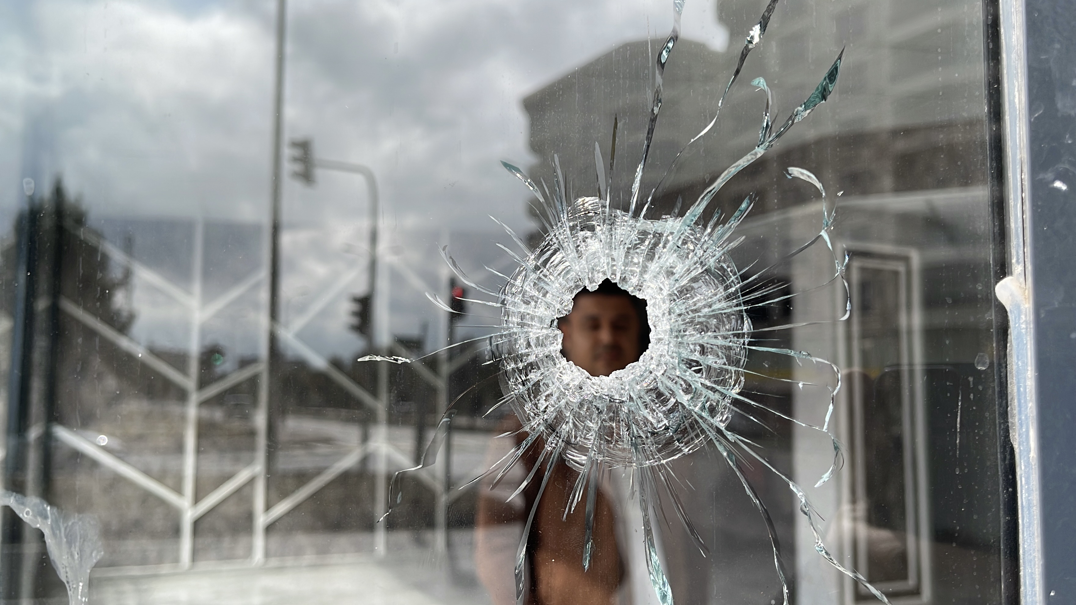 Şanlıurfa’da iş yeri, bir ayda 4 kere kurşunlandı