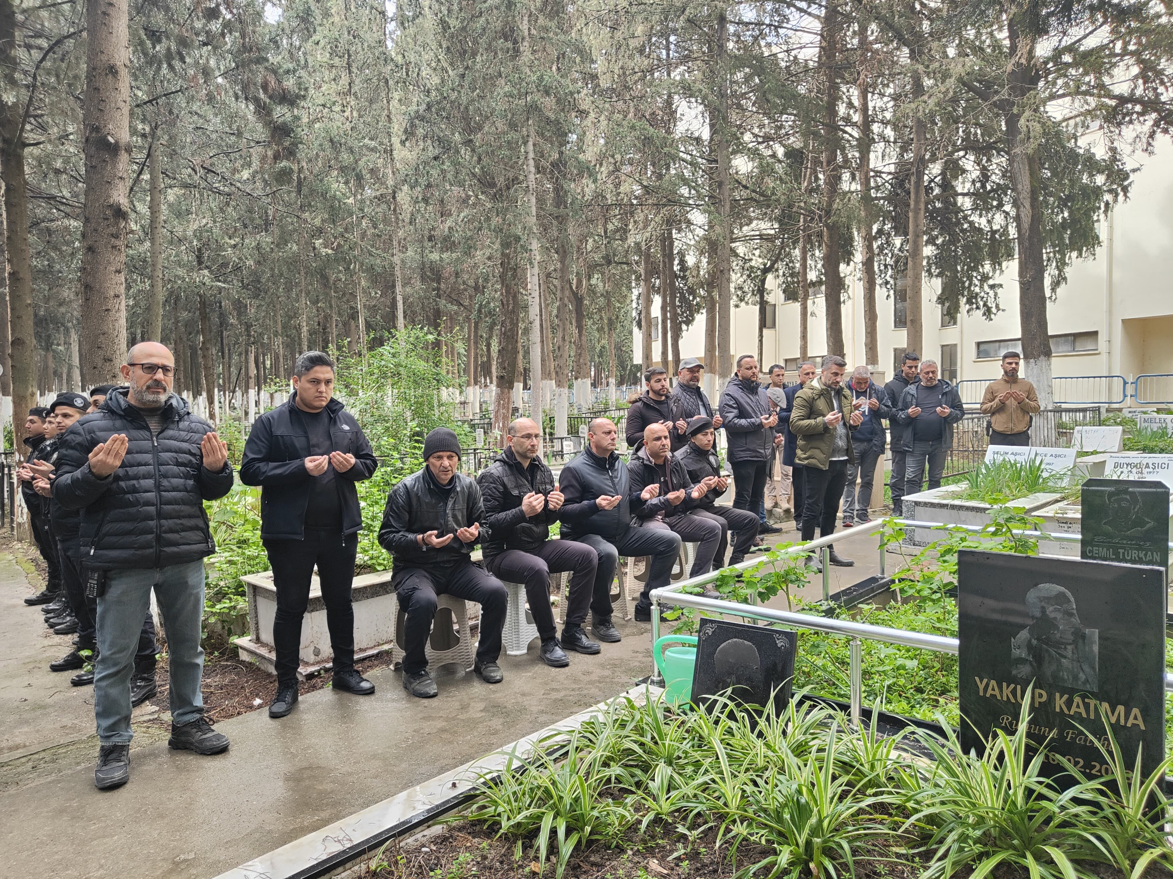 Şehit polis Fuat Kaplan mezarı başında anıldı