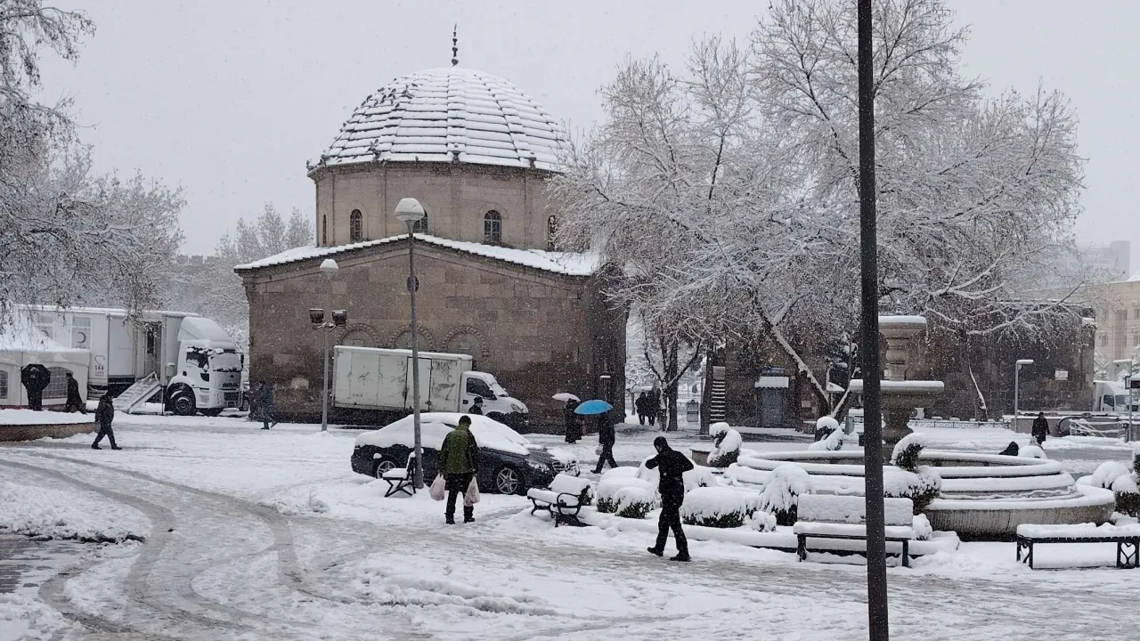 Meteoroloji’den Kayseri için ‘kuvvetli kar yağışı’ uyarısı