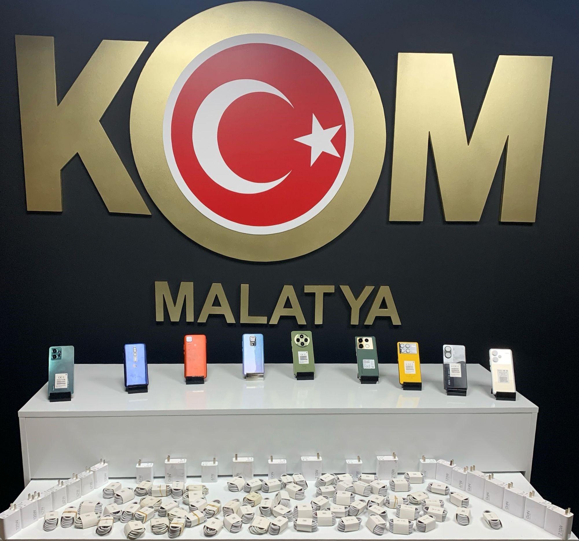 Malatya'da kaçakçılık operasyonları: 5 gözaltı