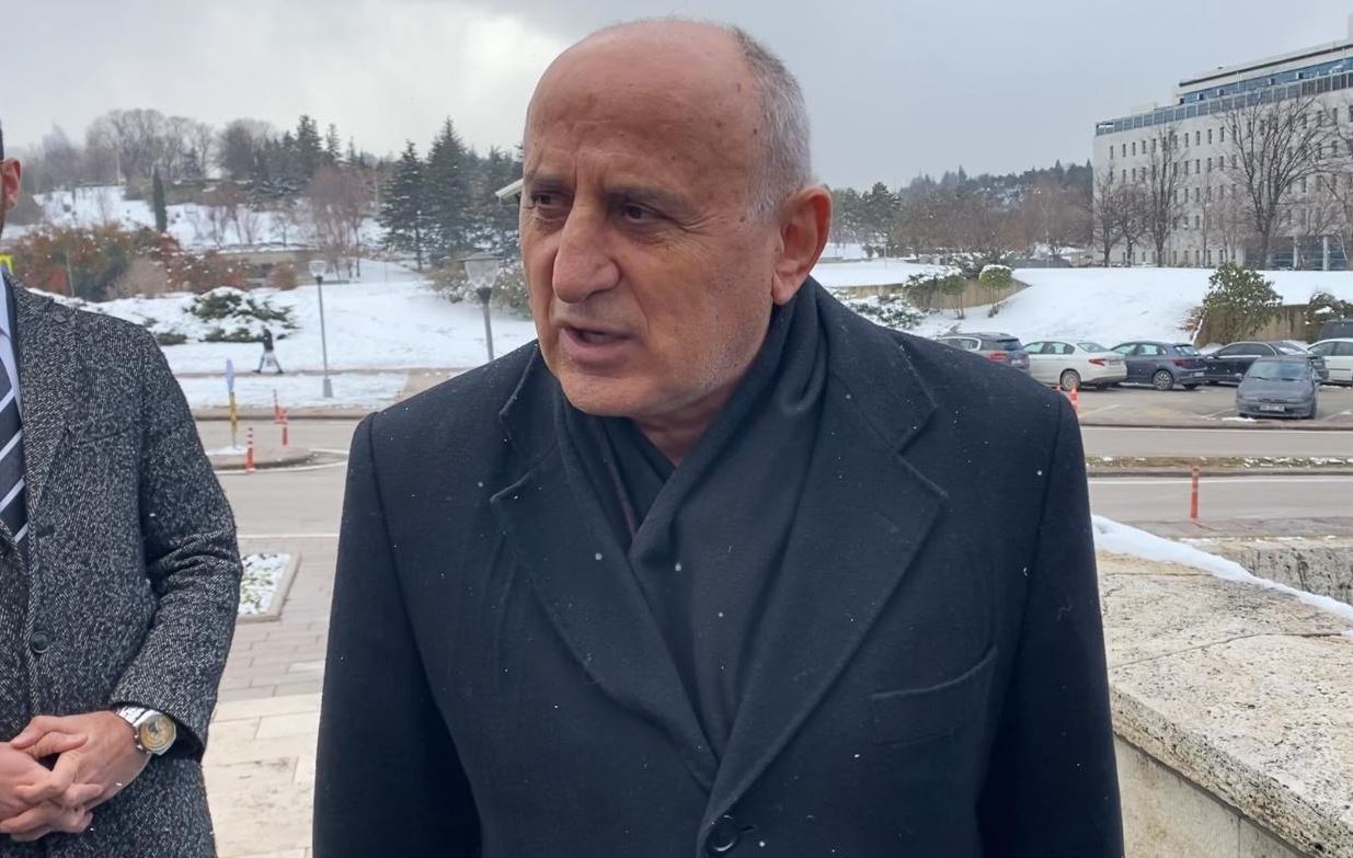 Cumhurbaşkanı adayı olacak!  CHP'li Çiçek, ön seçim için Meclis'te imza toplamaya başladı