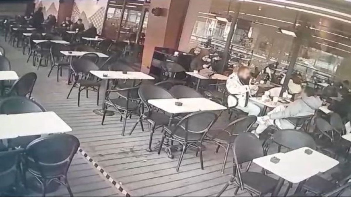 Sancaktepe’de şantaj tuzağı! İş adamına oğlunun fotoğraflarını atıp...