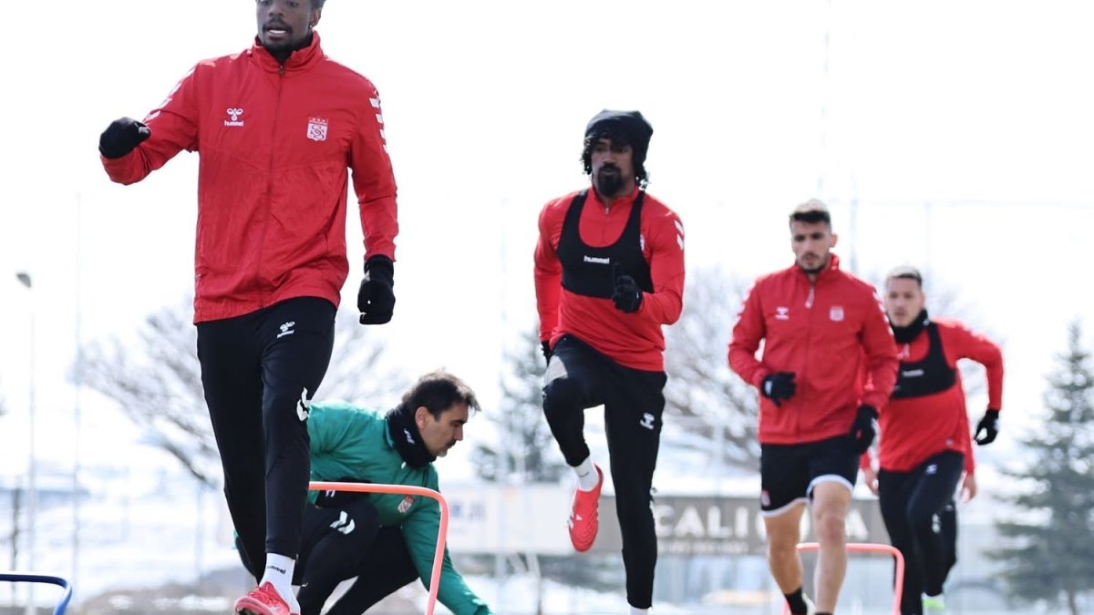 Sivasspor, Başakşehir maçı hazırlıklarına başladı