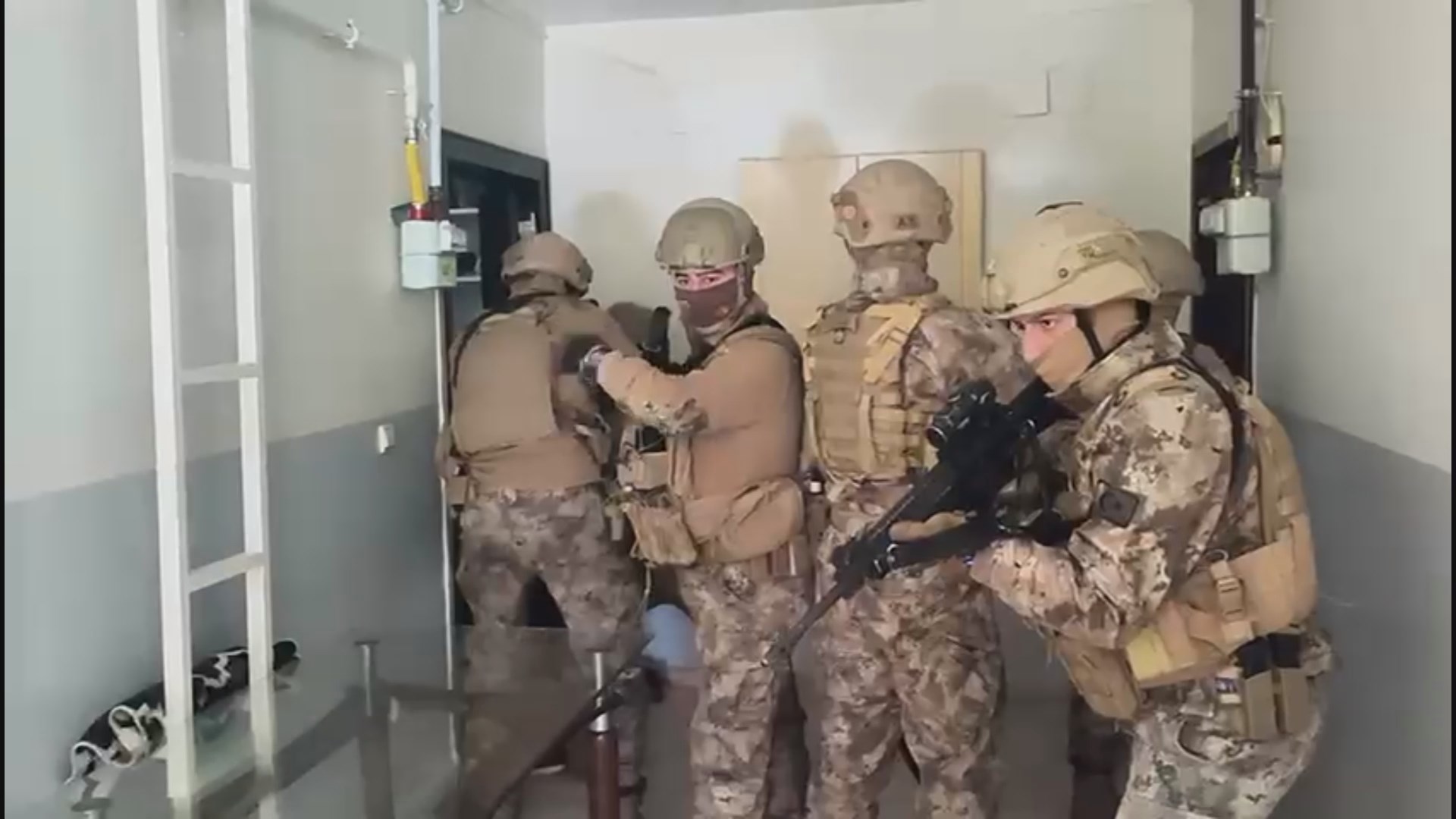 3 ilde DEAŞ operasyonu! 3 tutuklama