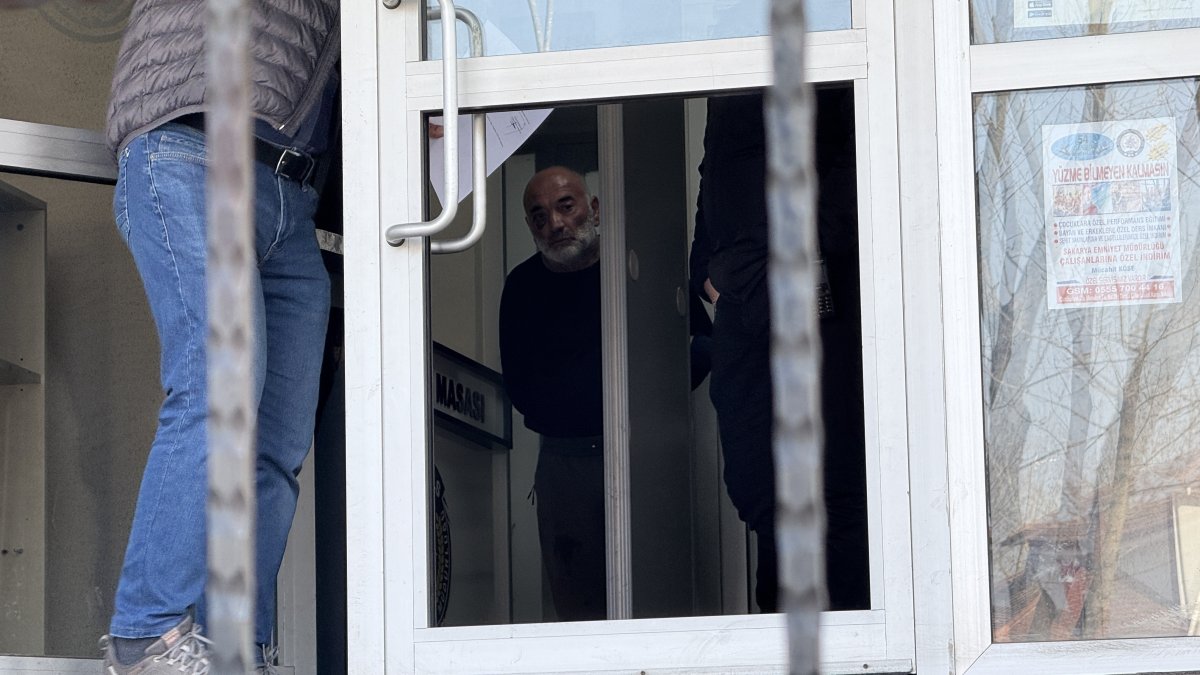 Sakarya'da komşu cinayeti! 16 yaşındaki çocuk ve babası tutuklandı