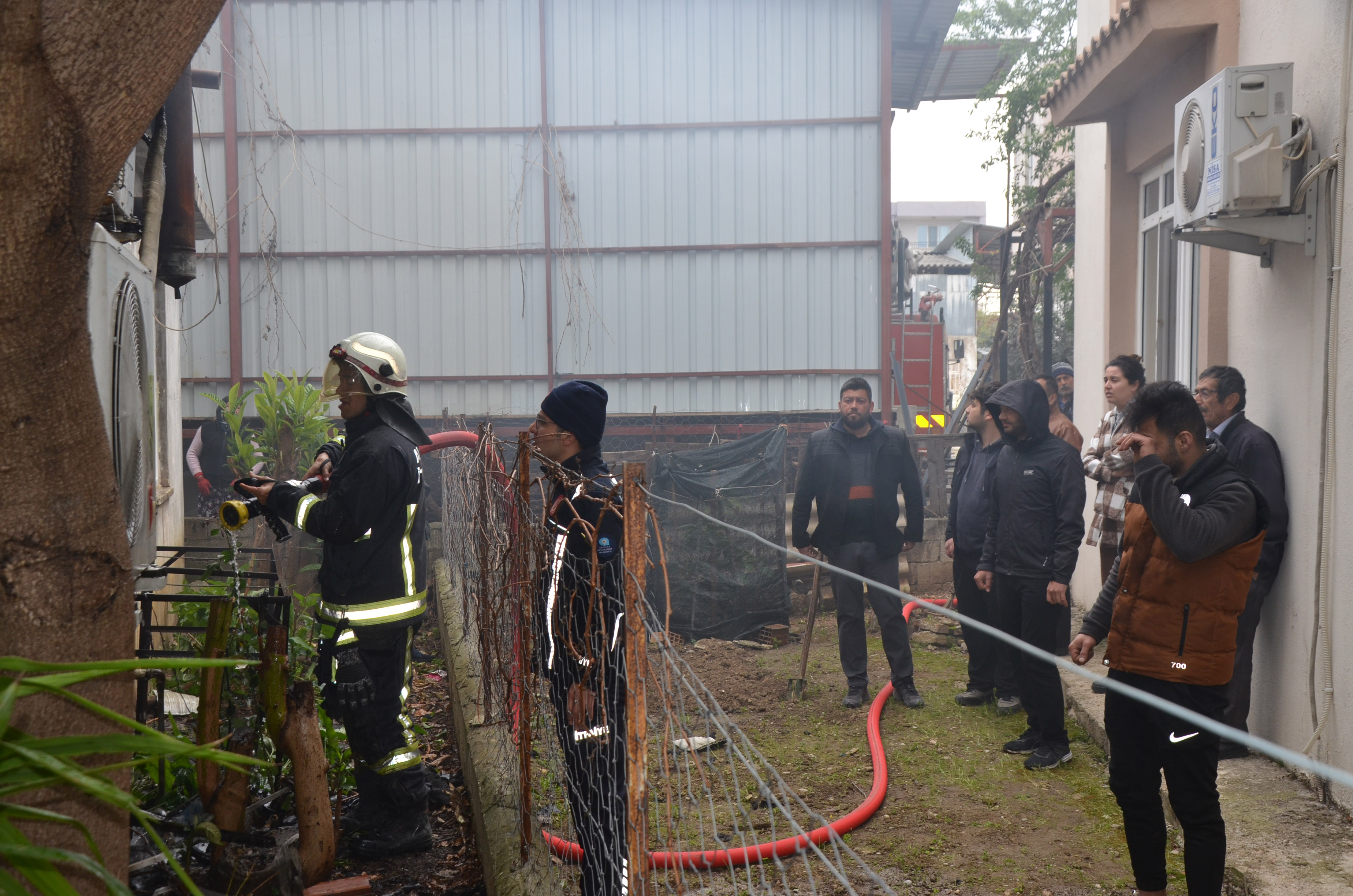 Felçli kadın evinde çıkan yangında hayatını kaybetti