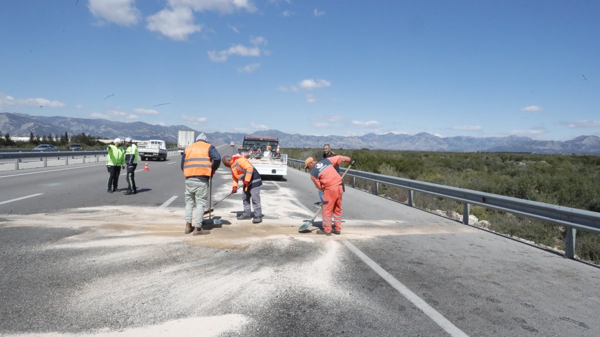 Antalya'da feci kaza! 1 kişi öldü, 2 kişi yaralandı
