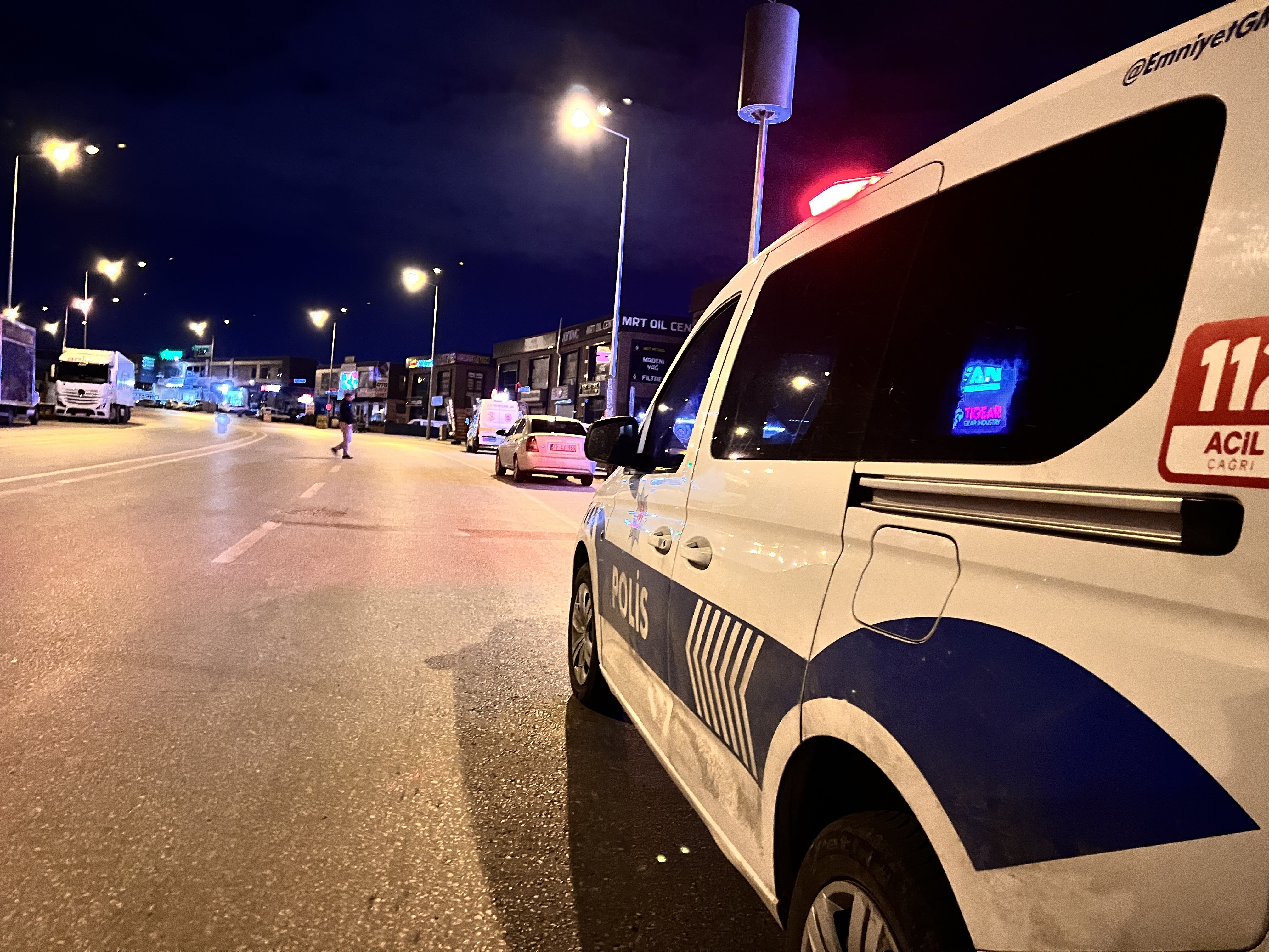 Husumetli grup arasında silahlı kavga: 2 yaralı