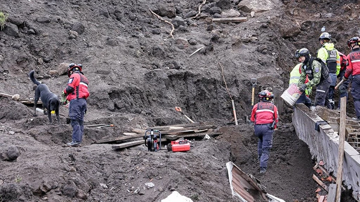 Ekvador'da köprü çöktü: 4 ölü