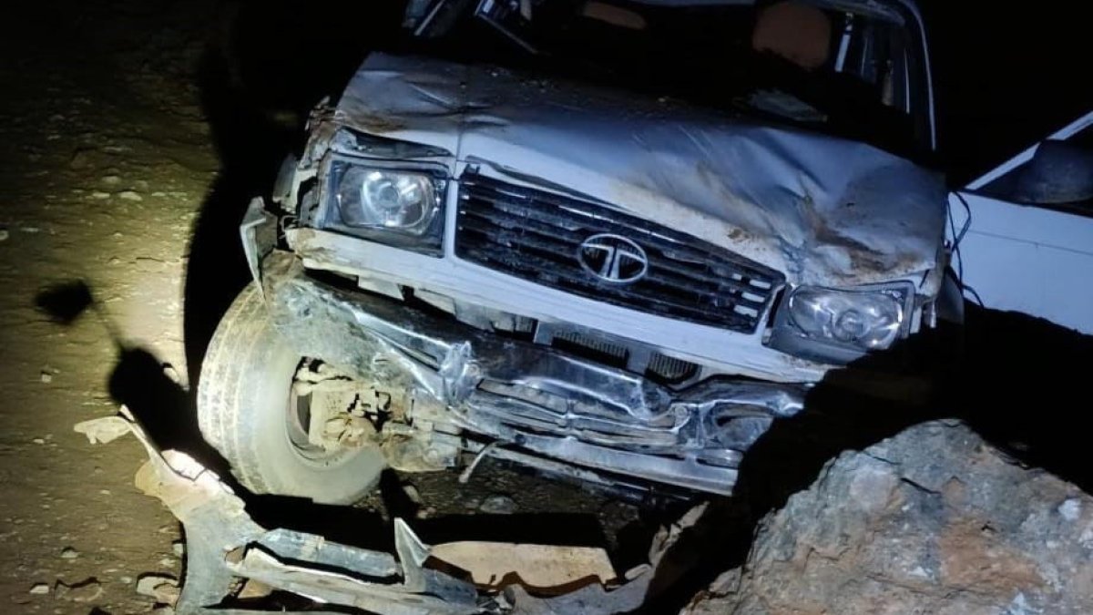 Adıyaman'da feci kaza! Kamyonet uçuruma yuvarlandı