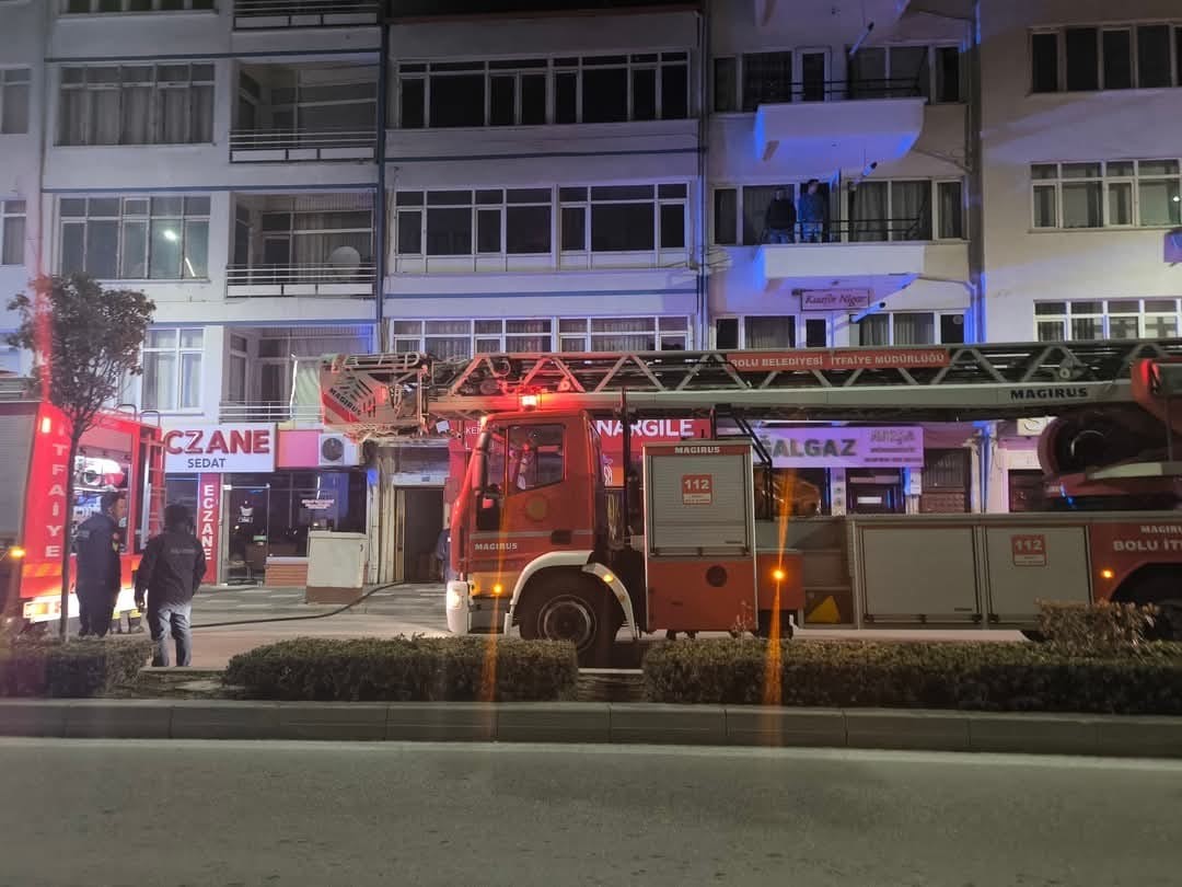 Sobadan çıkan yangın evi küle çevirdi