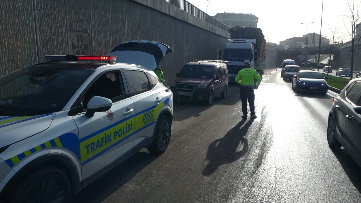 Malatya'da tır arızası! Trafik durma noktasına geldi