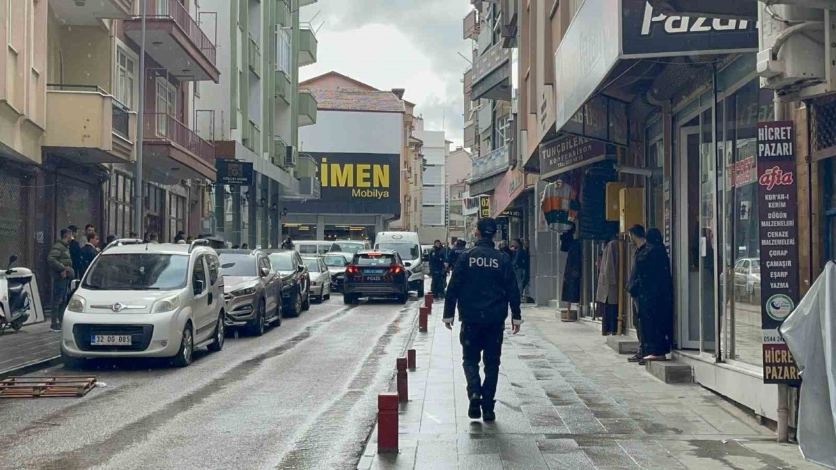 Isparta’da pompalı tüfekli saldırı: 1’i çocuk 2 kişi yaralandı