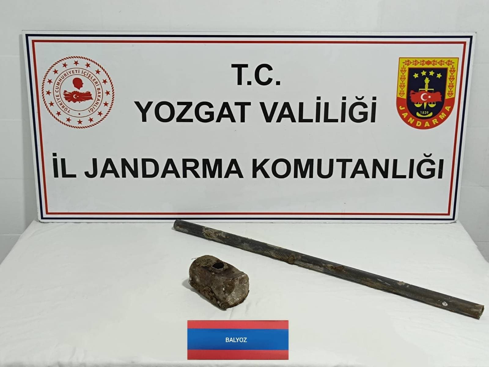 TikTok’ta yayın yapan defineciler yakayı ele verdi