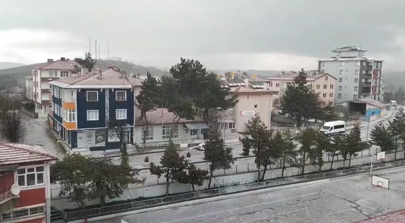 Kastamonu’da dolu yağışı etkili oldu