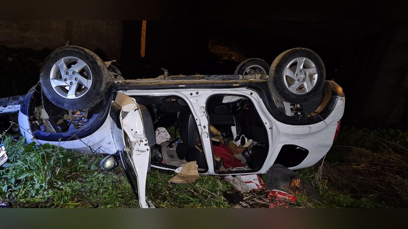 Amasya'da otomobil çay kenarına uçtu: 5 yaralı