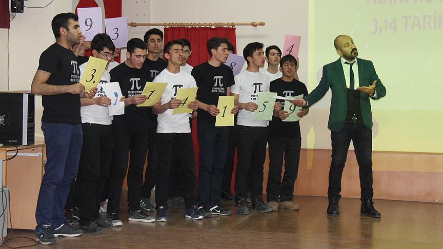 'Pi sayısı'nı Barış Manço'nun şarkısıyla öğretti