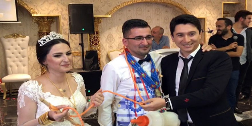 Bankacı damada altın yerine mutfak önlüğü ve biberon