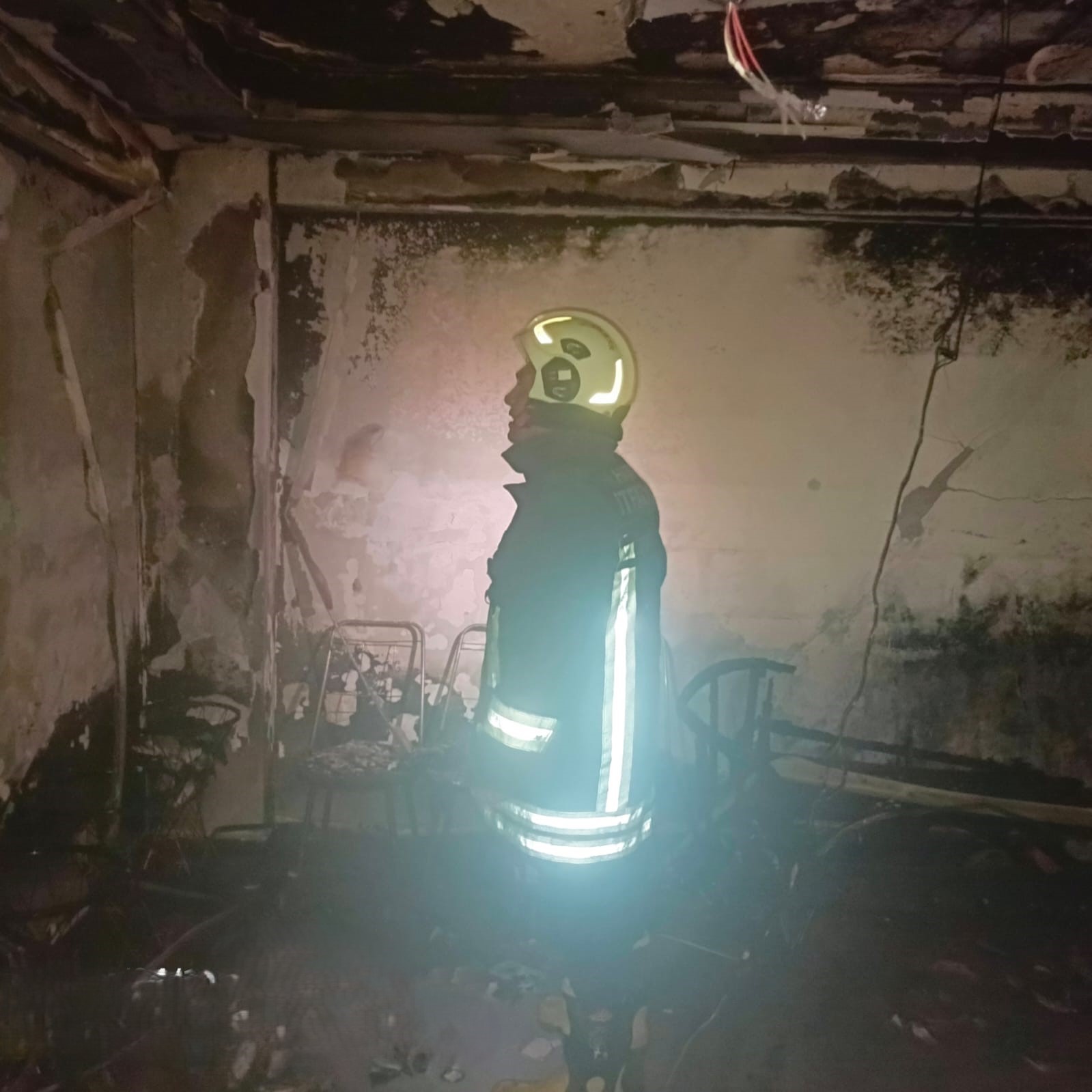 Hatay'da 4 katlı binada yangın