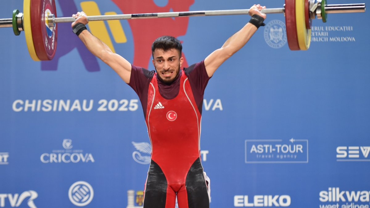 Harun Algül'den Avrupa Halter Şampiyonası'nda altın madalya kazandı