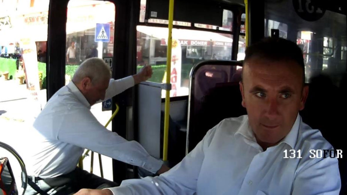 Ani fren nedeniyle yolcusu otobüsten düşerek hayatını kaybetmişti! 2 ayrı suçtan ceza istendi
