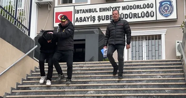 Küçükçekmece’de sosyal medya dolandırıcılığı: "Kargom var" yalanıyla 283 bin lira dolandırdı