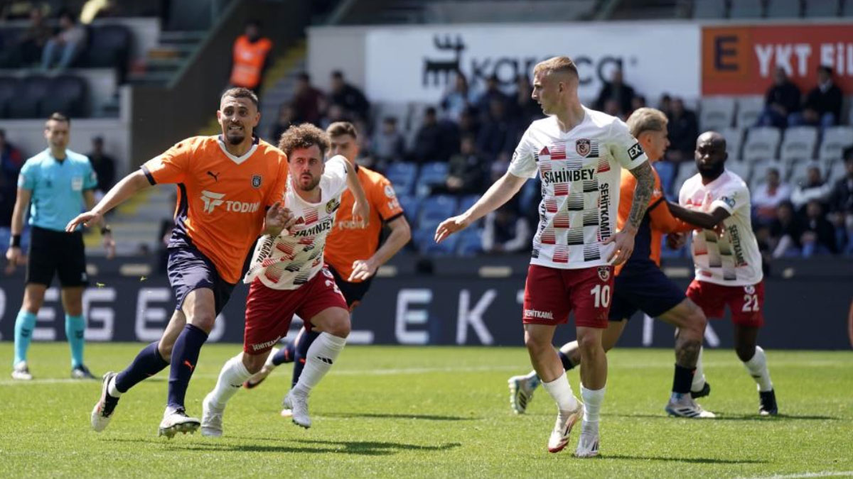 Trendyol Süper Lig'de Başakşehir 4'te 4 ile yoluna devam ediyor!