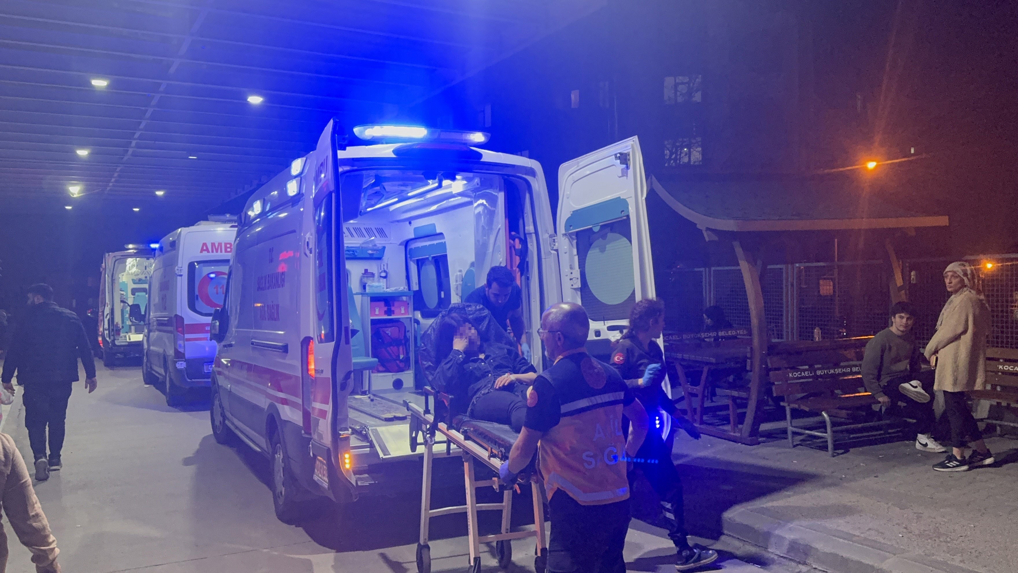 15 yaşındaki kızların kavgasında bıçaklar konuştu: 1 yaralı