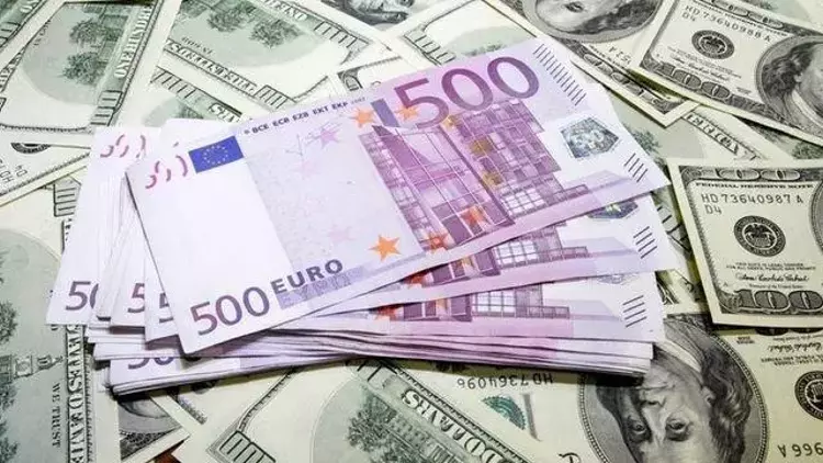 Dövizde yeni haftanın ilk rakamları: Euro 44 liraya yaklaştı