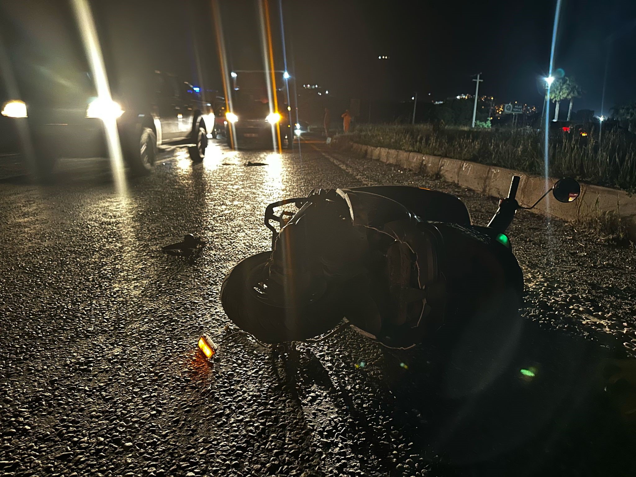 Minibüsün çarptığı motosikletli yaralandı