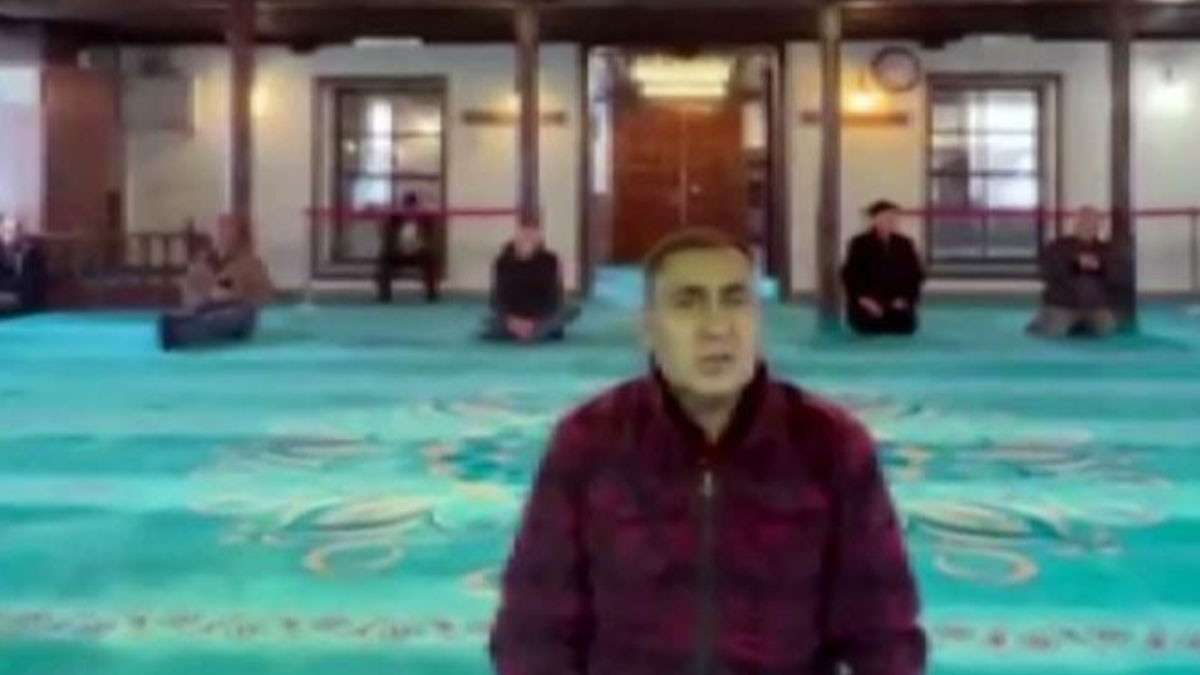 Depreme camide yakalandılar, tekbir ve salavat getirerek beklediler! İşte o anlar