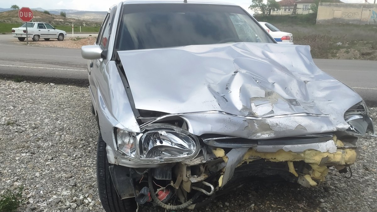 Hisarcık’ta trafik kazası: 3 yaralı