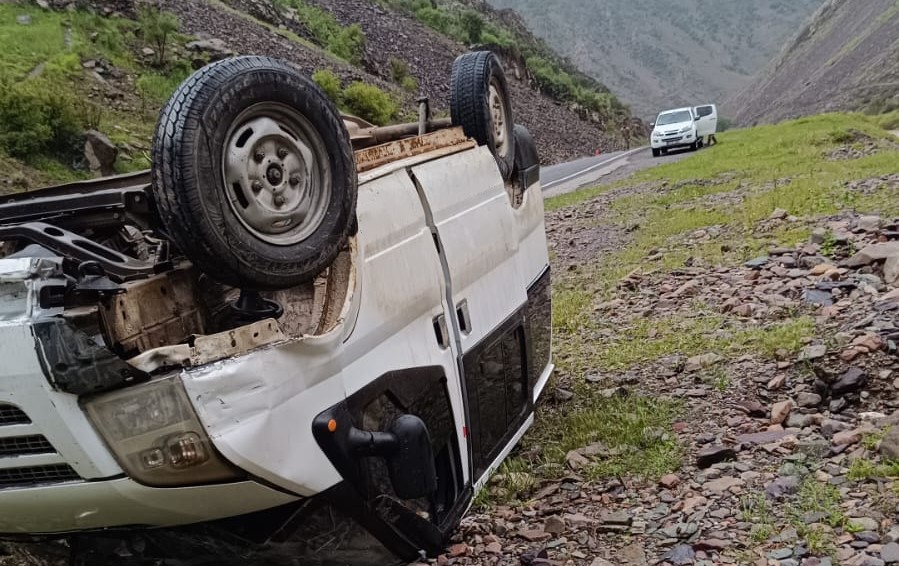 Hakkari'de trafik kazası: 8 yaralı