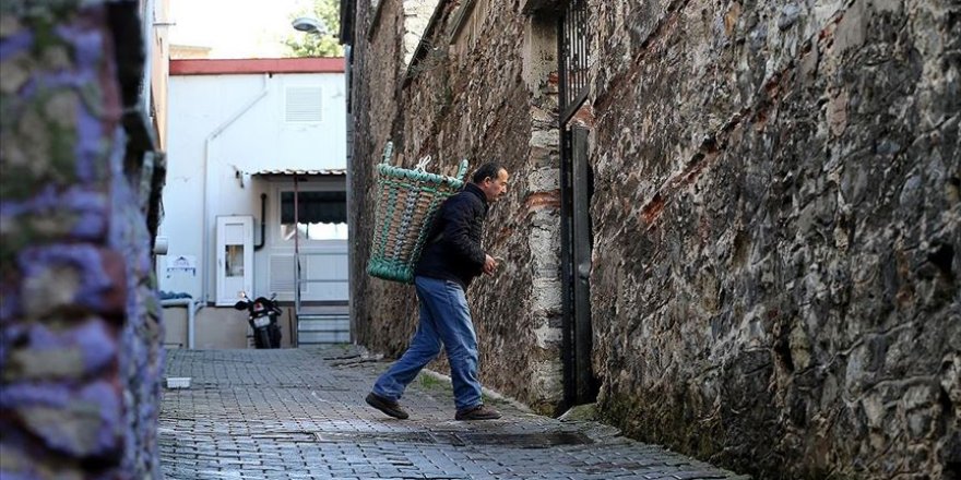 İstanbul pazarlarının 'ekspres' küfecisi