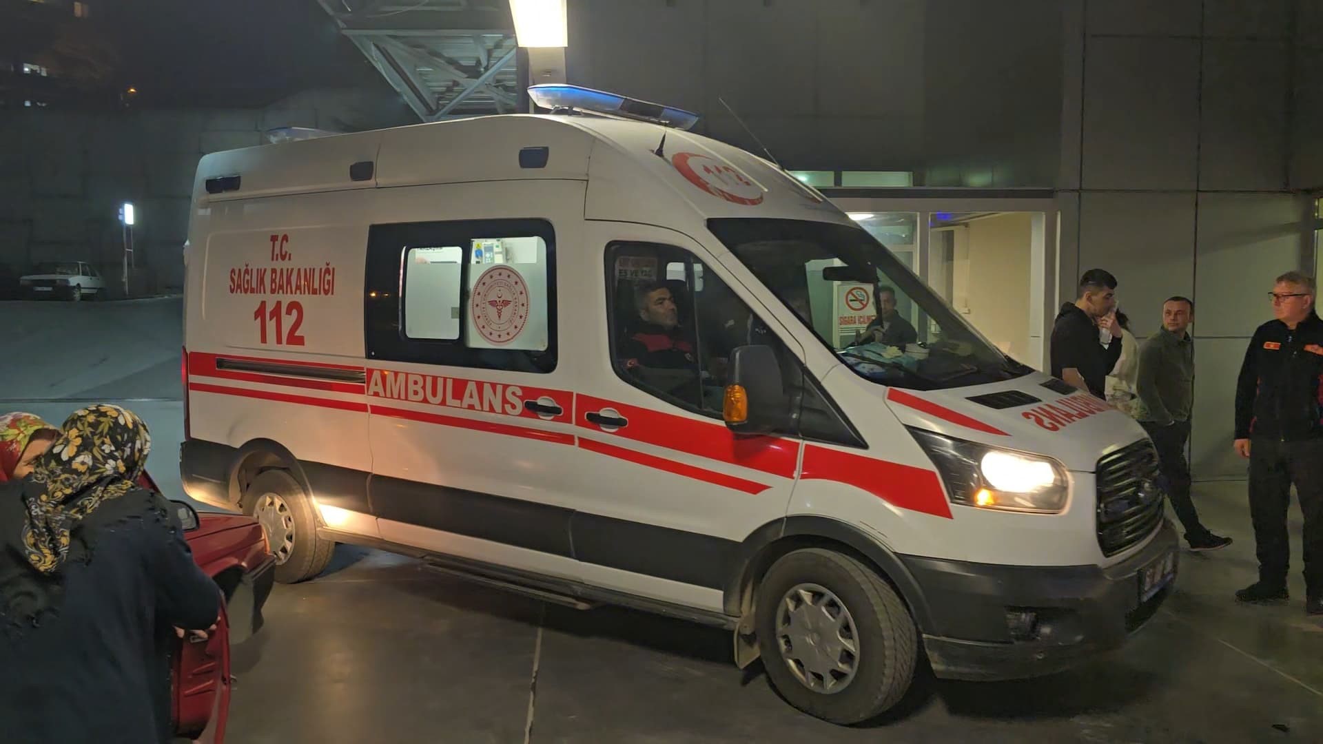 Zonguldak'ta balkondan düşen 3 yaşındaki çocuk ağır yaralandı