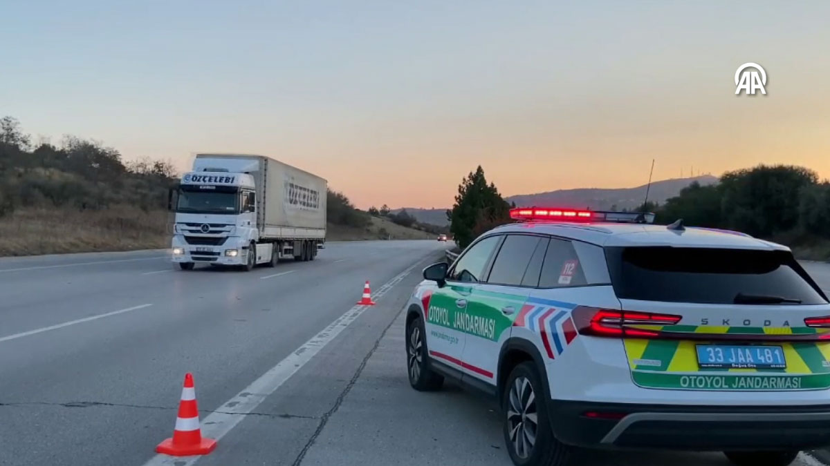 Yolcu otobüsünde ele geçirildi! Tam 1 ton 500 kilogram