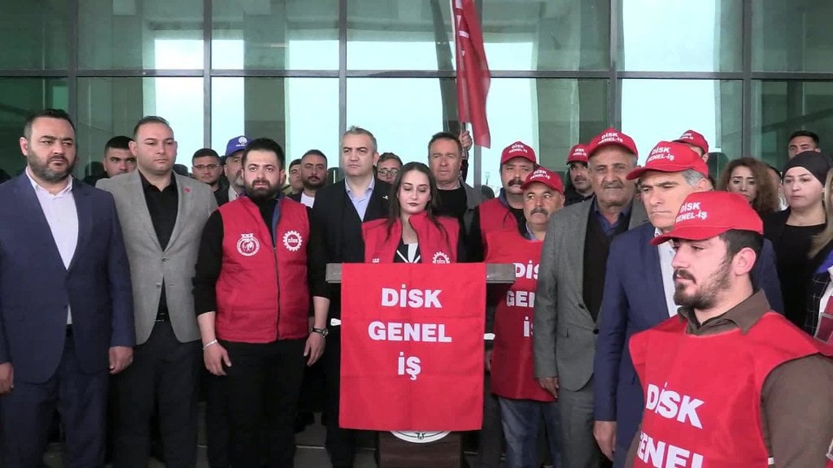 Bilecen, 1 Mayıs'ı emekçilerle birlikte kutladı