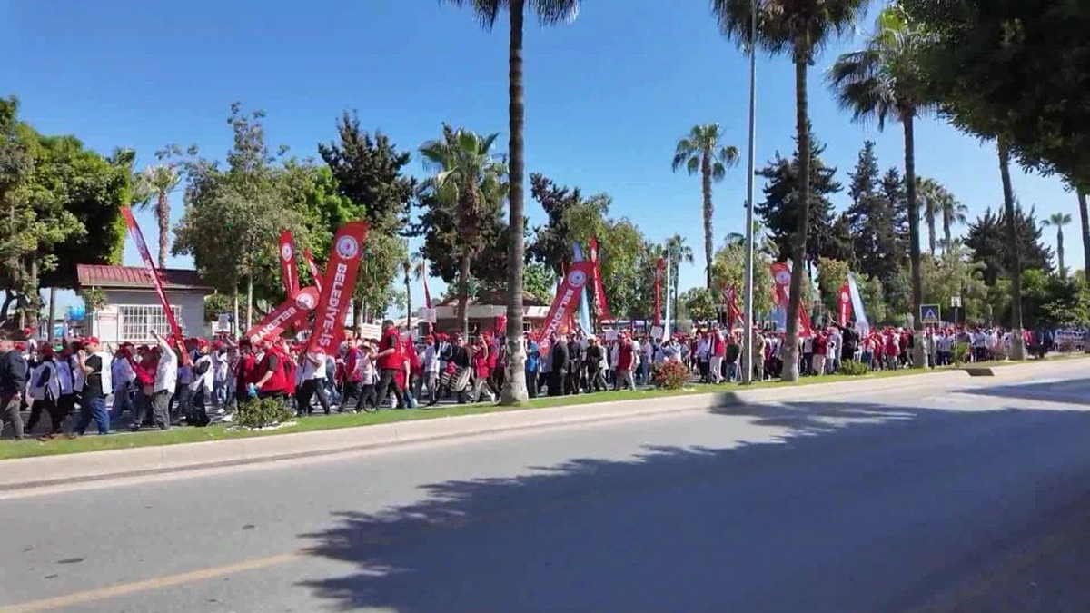 Seçer, 1 Mayıs'ta hükümeti eleştirdi