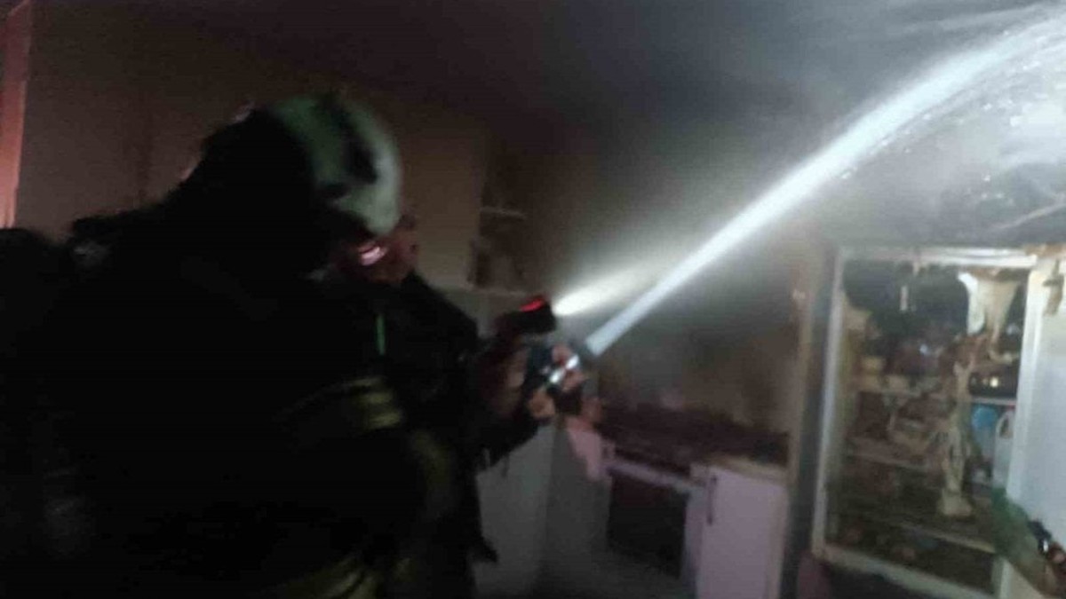 Yakutiye'de apartman yangını