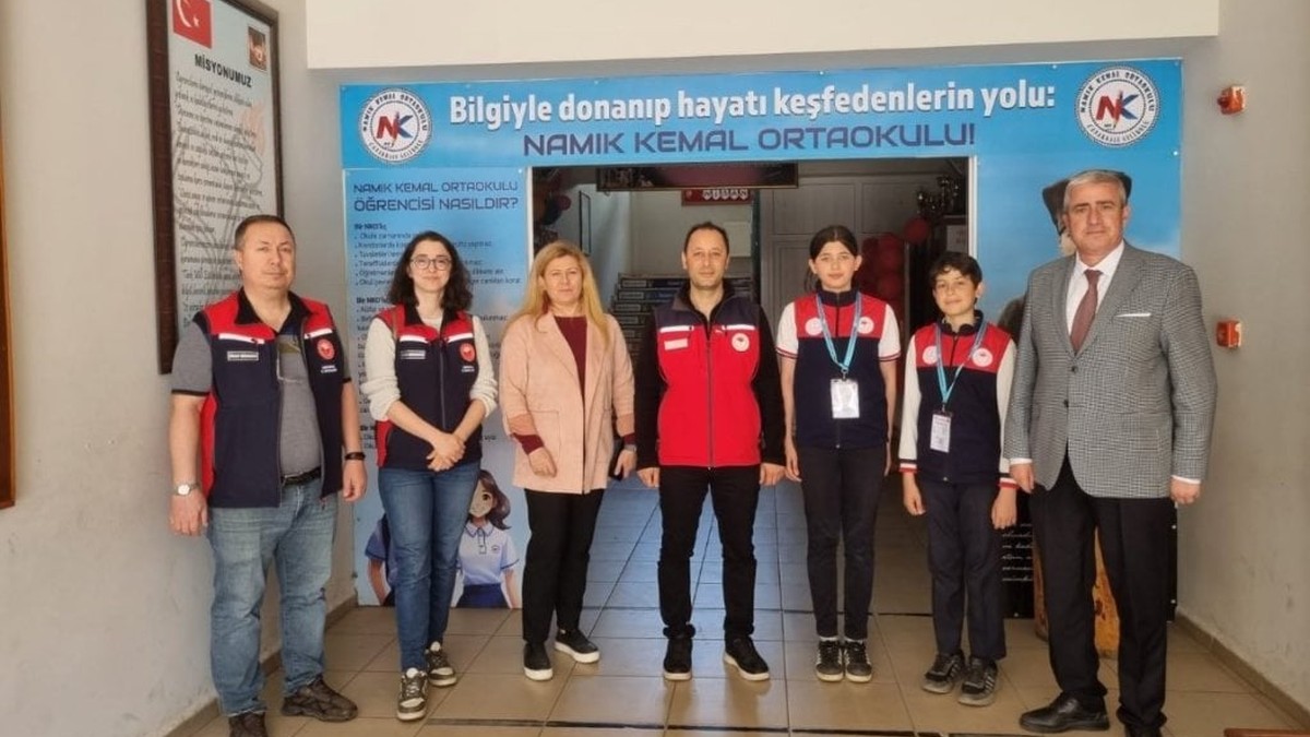 Gelibolu'da genç gıda denetçileri okullarda denetim yaptı