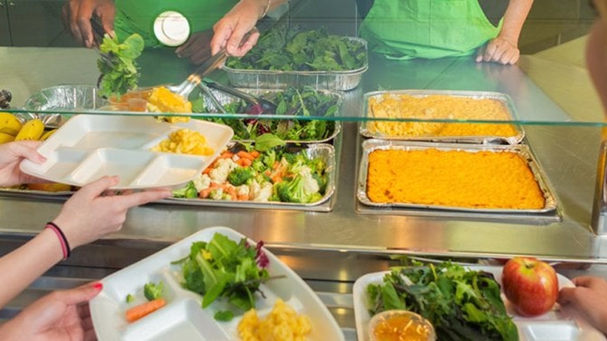 Bihar'da okul yemeğinde yılan: 100'den fazla çocuk hasta