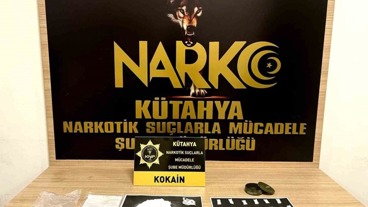 Kütahya'da 94 gram kokainle yakalanan 2 şüpheli tutuklandı