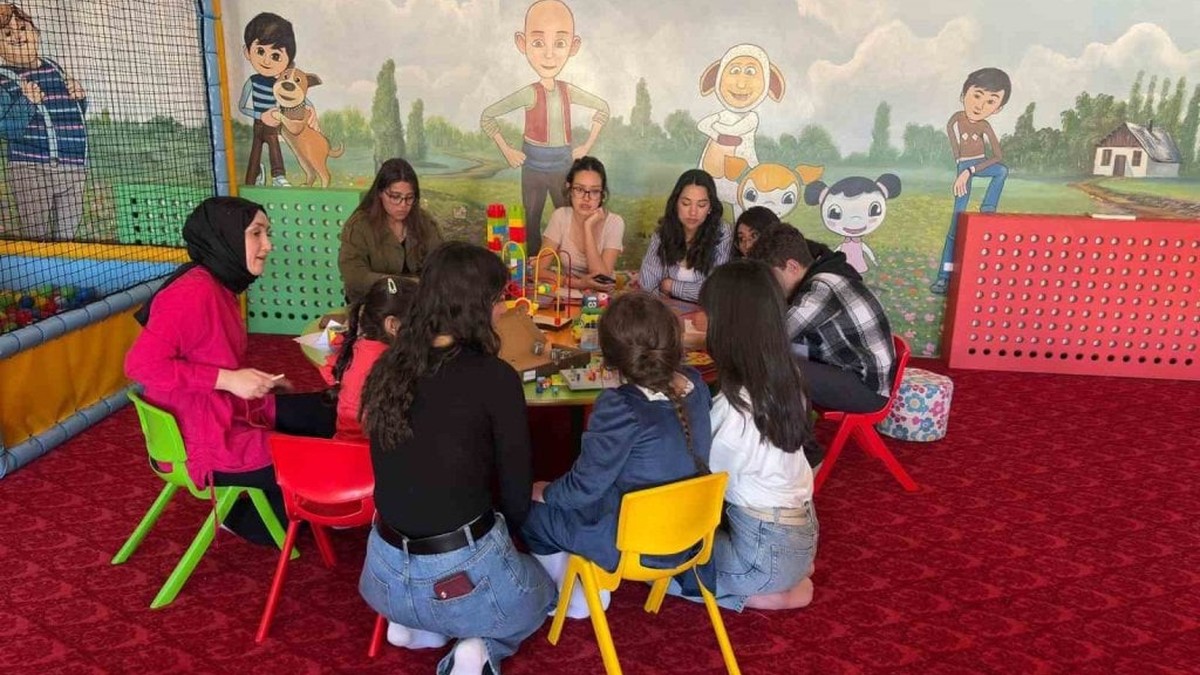 Otizmli Çocuklar Aile Yaşam Merkezi'nde Eğlendi