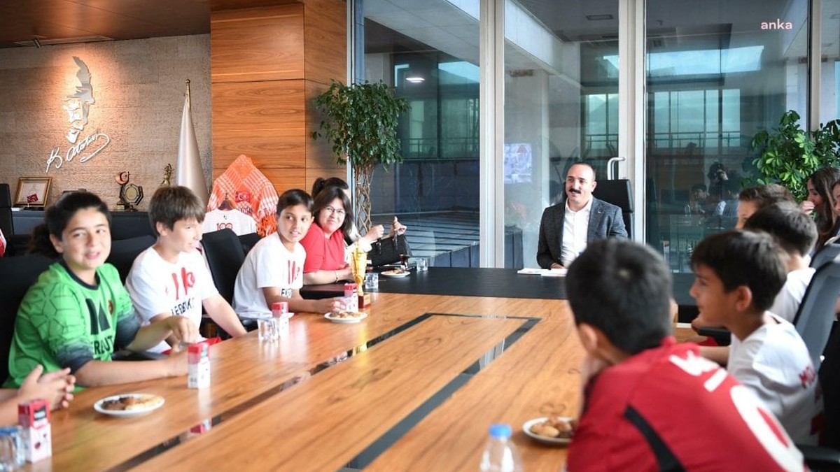 Kotan, Egemenlik Kupası şampiyonlarını ağırladı