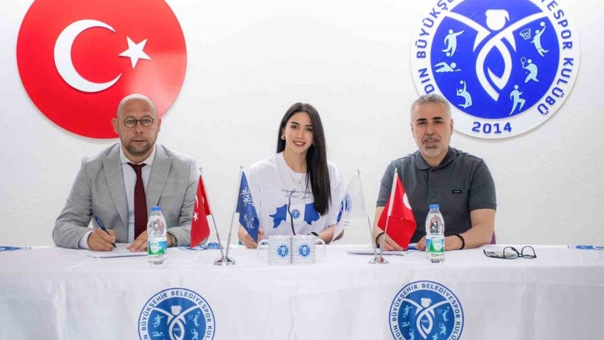 Aydın Büyükşehir Belediyespor, İlarya Zararsız ile anlaştı