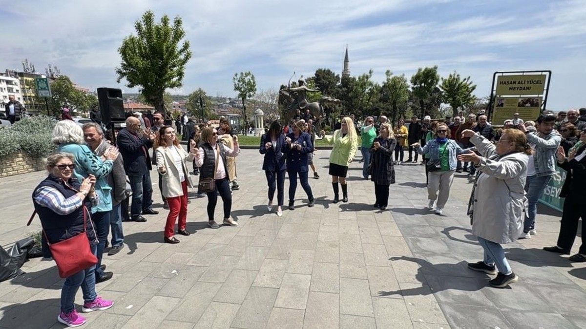 Tekirdağ'daki orman ihalesi iptal edildi, kutlamalar başladı