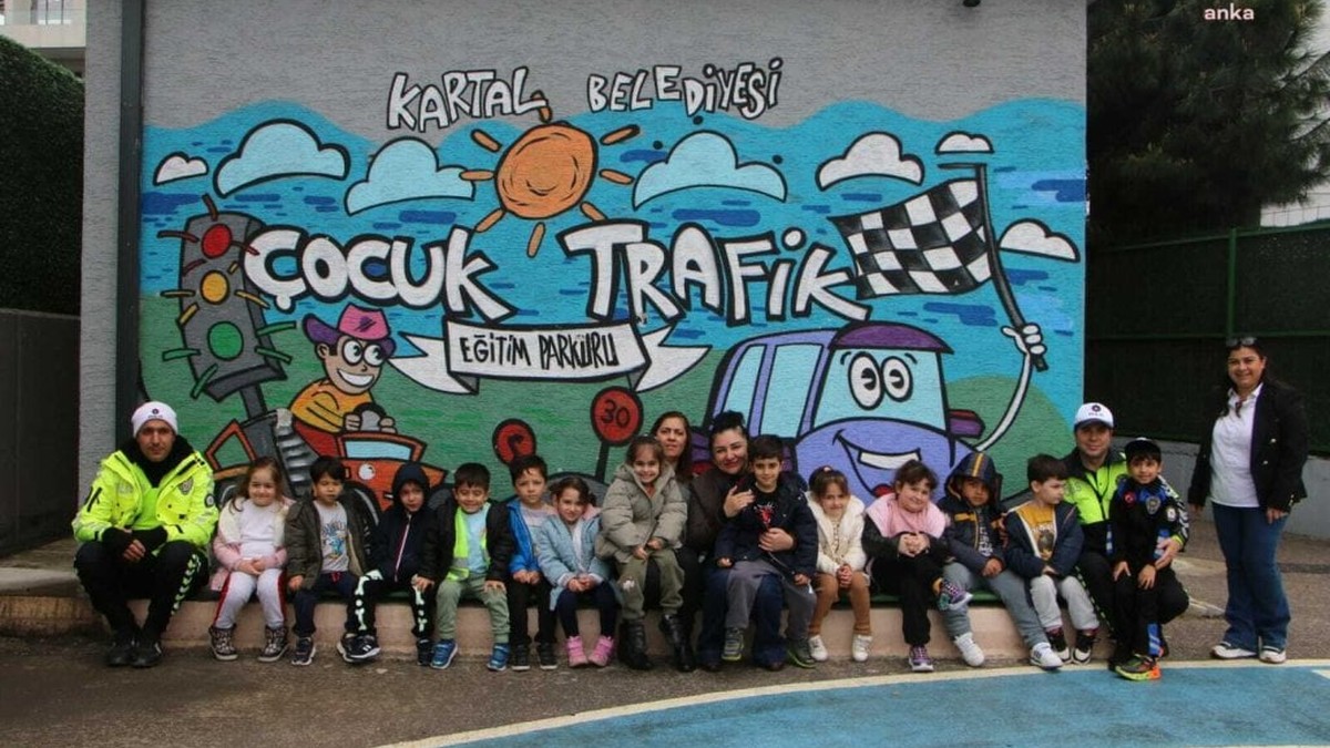 Kartal'da kreş öğrencilerine trafik eğitimi