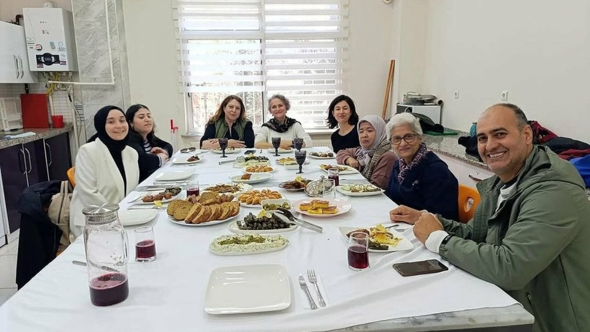 CIF heyeti, Bağımsızlık Köyü'nü ziyaret etti